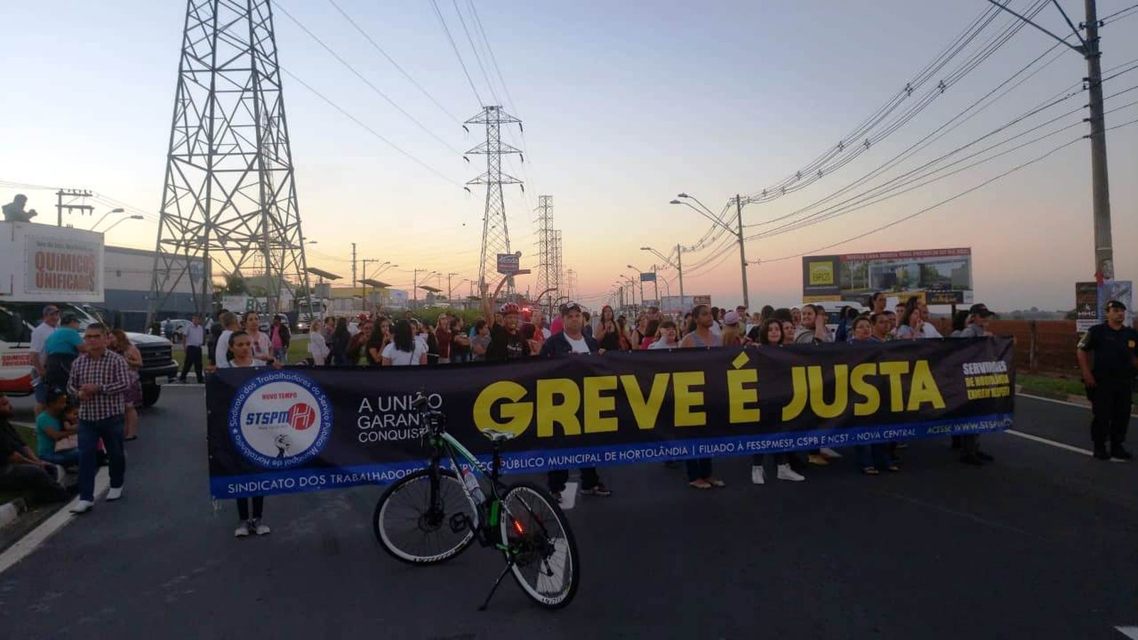 Greve dos servidores de Hortolândia já dura 18 dias com protestos contra prefeito Perugini
