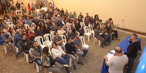 Servidores municipais debatem novo regime de contratação e definem reivindicações em Guarulhos