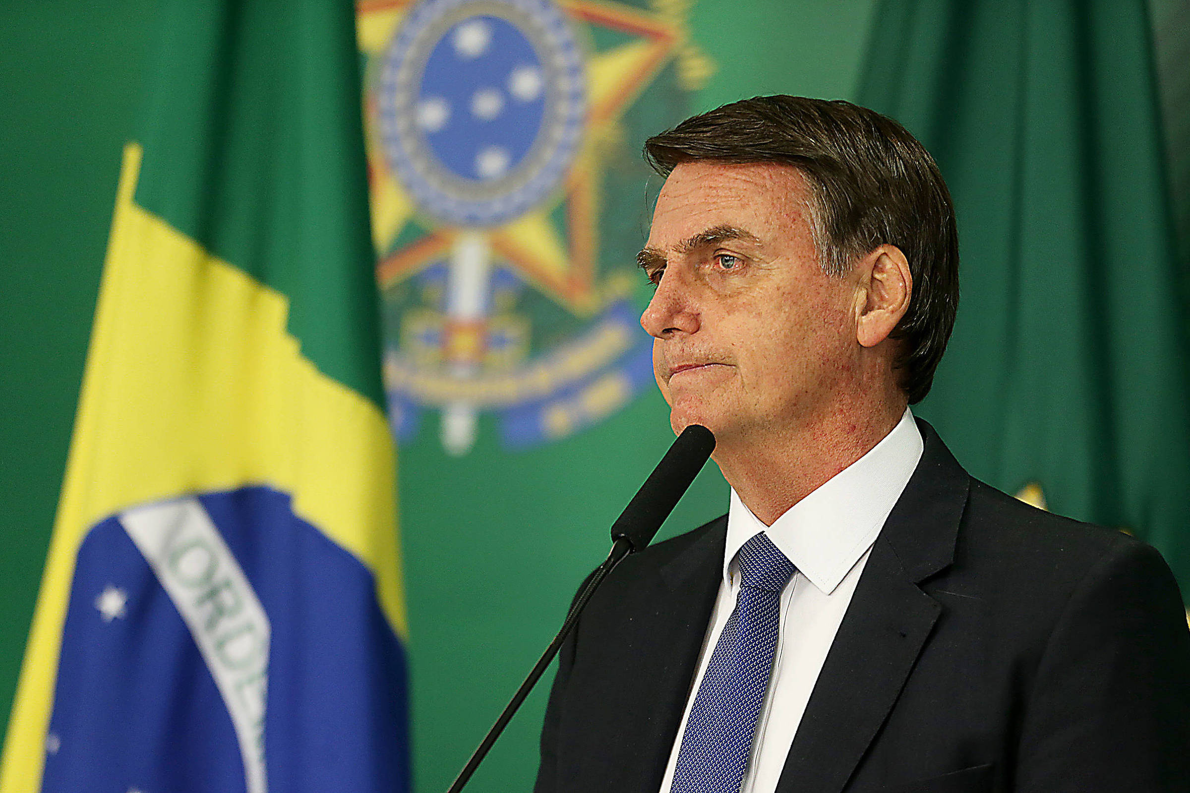 Bolsonaro determina inclusão de militares na reforma da Previdência, diz secretário