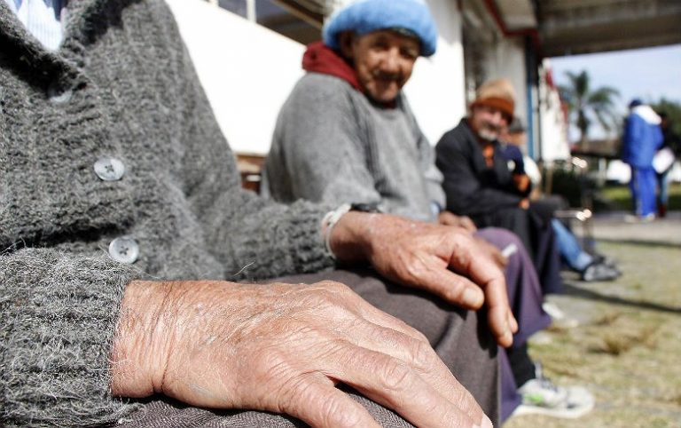 ‘Reforma’ vai criar país de idosos pedindo esmola, diz economista