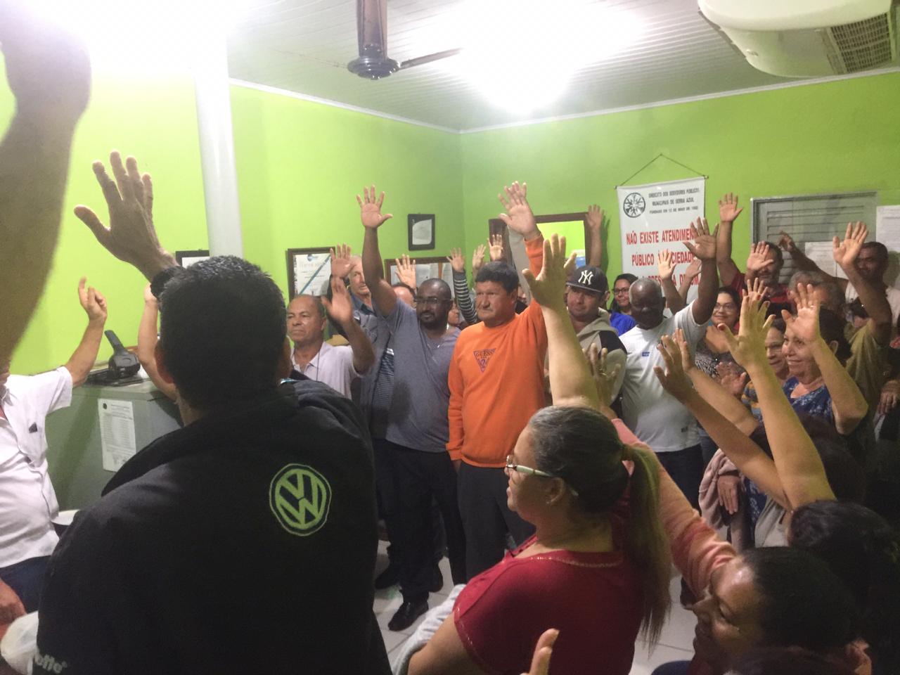 Servidores de Serra Azul recebem o apoio da FESSPMESP para reivindicar os seus direitos trabalhistas