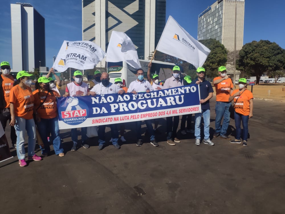 STAP – Guarulhos participa de manifestação contra a PEC 32 em Brasília-DF